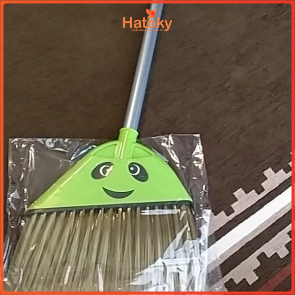 Chổi nhựa cán dài