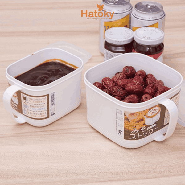 Hộp Đựng Thực Phẩm Nakaya Nắp Mềm Có Tay Cầm 800ml - K494
