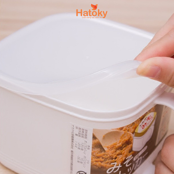 Hộp Đựng Thực Phẩm Nakaya Nắp Mềm Có Tay Cầm 800ml - K494