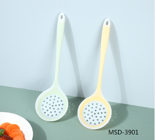 Muỗng lỗ silicon 3901 - Xanh