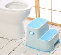 Ghế kê chân toilet 2 tầng cho bé