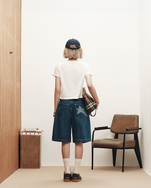 Glittered Star-Patch Baby Tee - Off-white