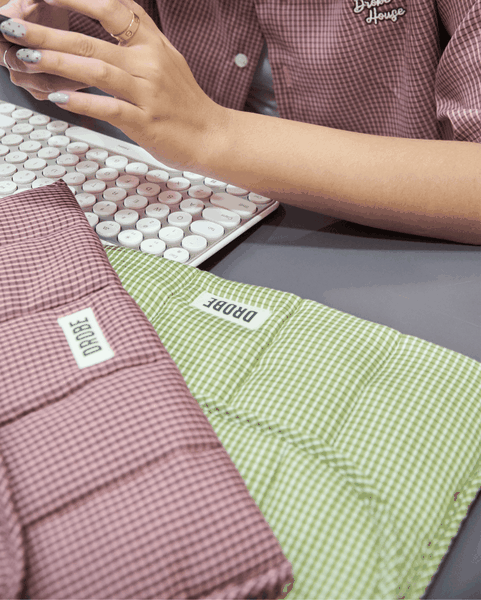 Quilted Plaid Laptop Sleeve - Rose-wood
