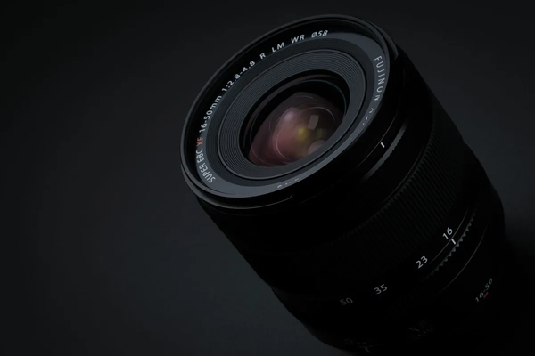Ống kính Fujifilm XF 16-50mm f/2.8-4.8 R LM WR