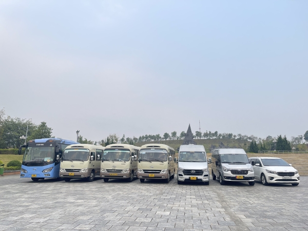 xe-29-cho-hyundai-country