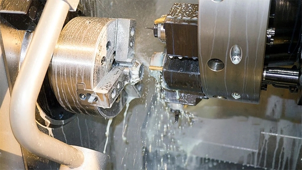 Gia công tiện là một quy trình hoàn thiện kim loại cơ bản và lâu đời.