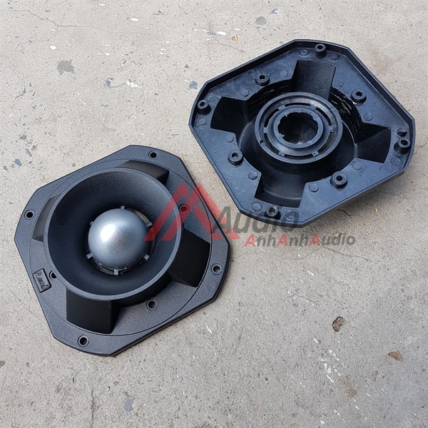 Họng treble lựu đạn