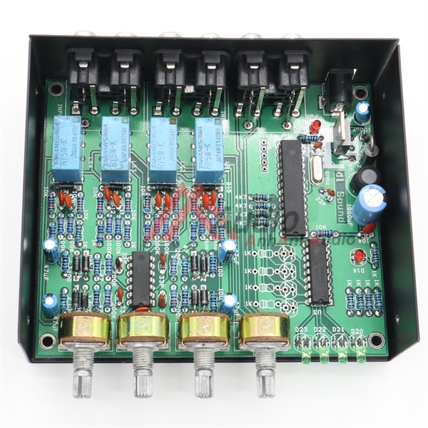 Bộ gộp tín hiệu tự động vào 4 ra 2 , tự tắt và chuyển kênh tín hiệu khi bị mất và có nguồn