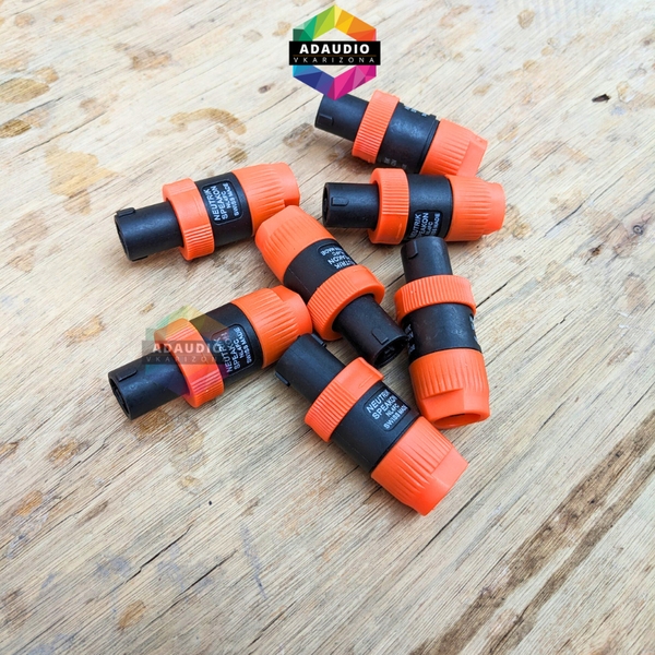 Giắc loa Speakon 4 pin có vòng nhựa khóa xoay giá 1 cái