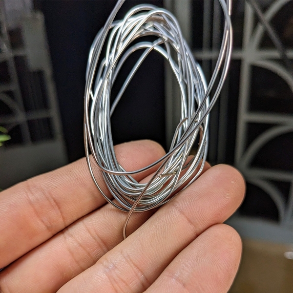 1 Mét Thiếc Hàn Siêu Bóng 63/37