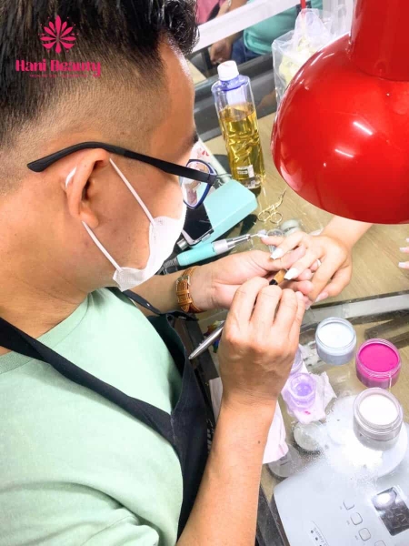 Cách chọn bột nail cho tiệm nail