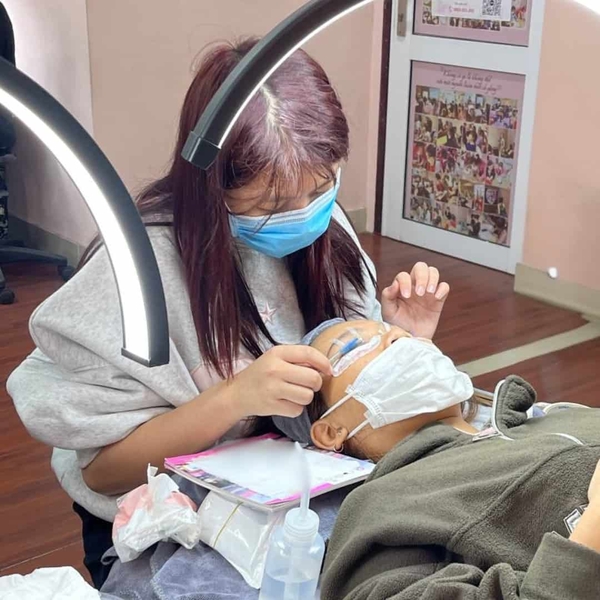 Sai lầm khi chọn sai độ cong trong mi fan sẵn