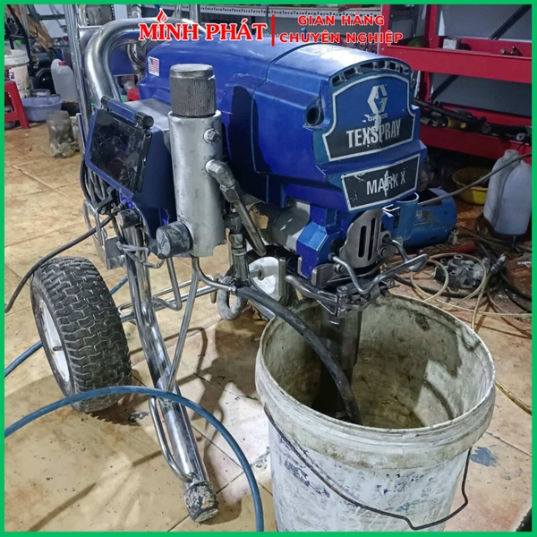 máy phun bột Graco Max X còn zin 90 phần trăm