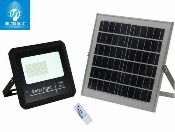 Đèn pha năng lượng mặt trời SLDPNL 60W vỏ đen kèm tấm pin khung nhôm và điều khiển từ xa