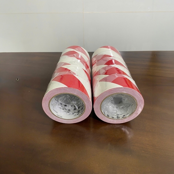 BĂNG KEO VINYL 3M767 TRẮNG/ĐỎ size 50mm x 33m
