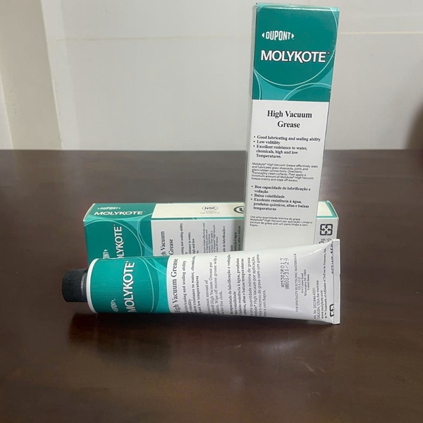 Chế phẩm bôi trơn molykote high vacuum (150g/tuýp)