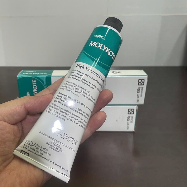 Chế phẩm bôi trơn molykote high vacuum (150g/tuýp)