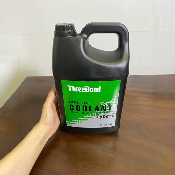 Nước làm mát động cơ- Threebond Coolant-Green 30% -Type-E (4L/can)