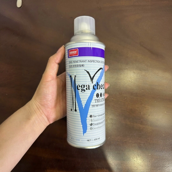 Chế phẩm mega - check treatment tẩy sạch kim loại (450ml/chai)