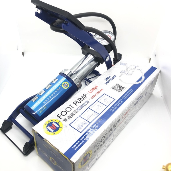 🚲🔧 Bơm Chân Đa Năng C-Mart Mã L0001 - Sự Tiện Lợi Trên Mọi Hành Trình! 🌟👟