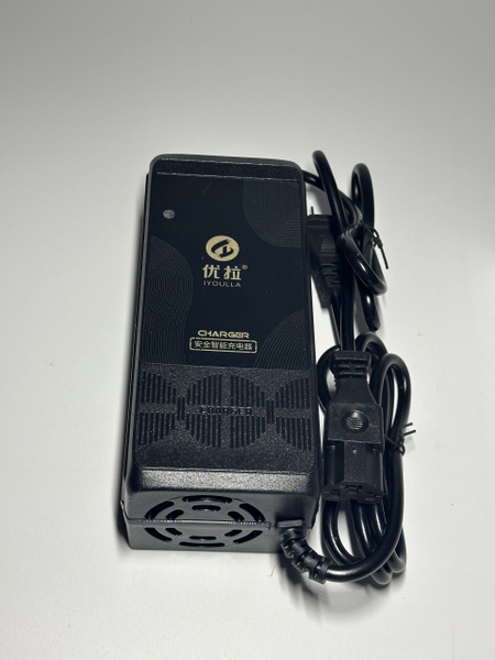 Sạc Xe Điện IYOULLA