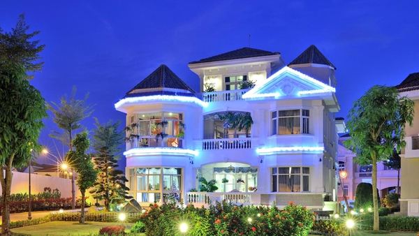 VILLA CHATEAU