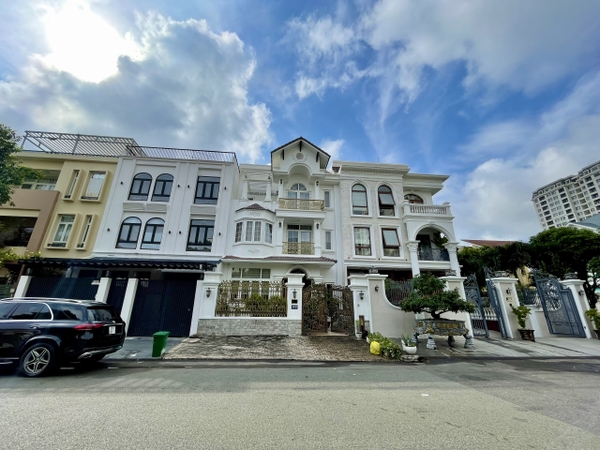 VILLA NAM ĐÔ ĐƯỜNG 18