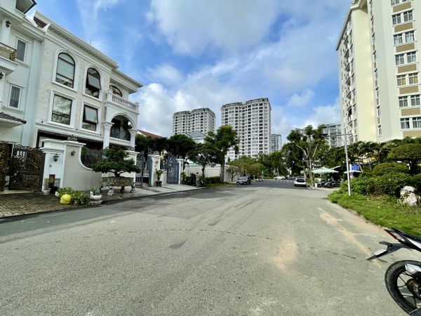 VILLA NAM ĐÔ ĐƯỜNG 18