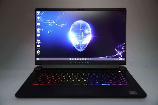 Laptop Gaming Dell Alienware M15 R5 - Ryzen 7 5800H RTX3060 15.6 inch FHD 165Hz 100% sRGB