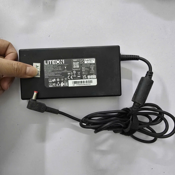 Sạc Laptop Acer Predator Helios Neo 16 - Nitro 230W Chicony Delta Liteon