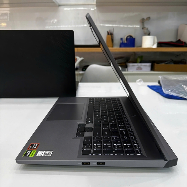 Lenovo Lecoo Bellator 2025 - AMD Ryzen 9 8940HX RAM 16GB RTX 5060 16 inch 2.5K 180Hz