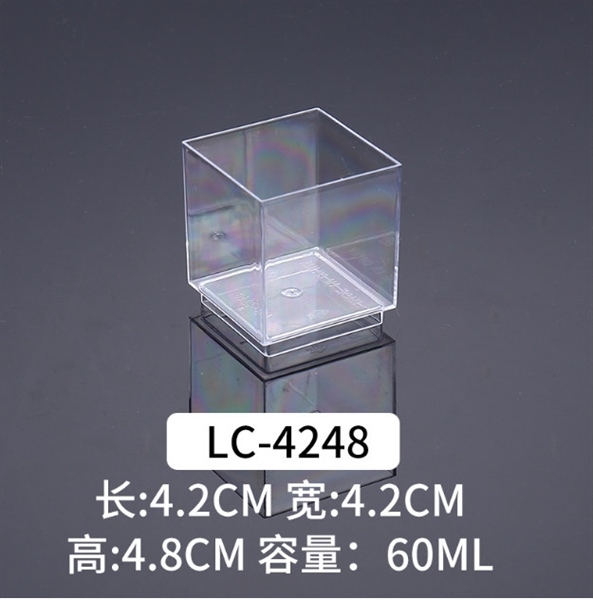 Cốc nhựa mouse vuông LC-4248 (thùng 1000c) - Thân
