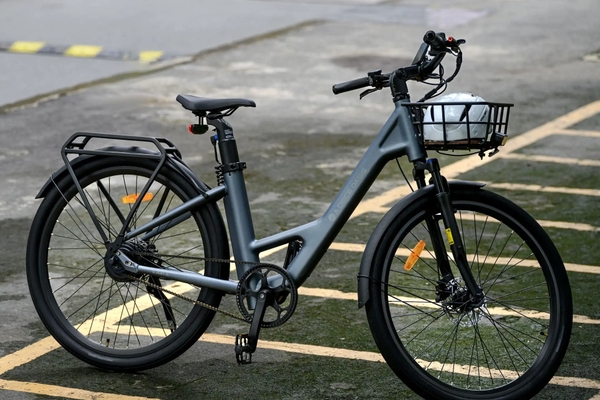 xe đạp trợ lực điện ADO