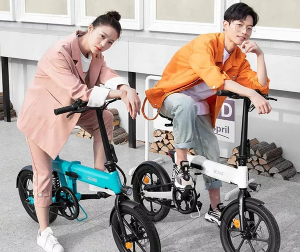 Chạy xe đạp trợ lực điện thư giãn