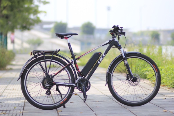 Tác dụng của động cơ Bafang là gì khi lắp ở trục sau