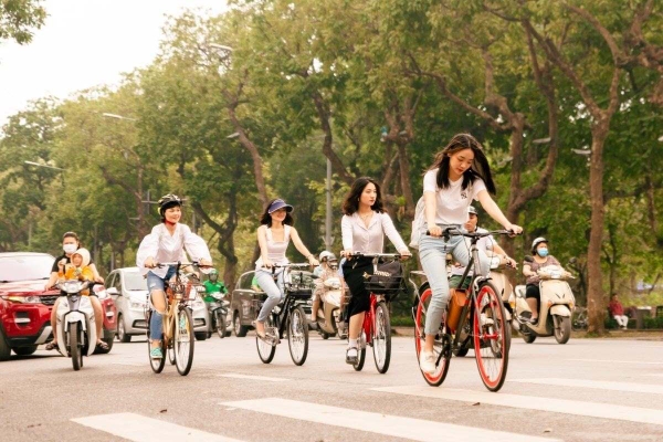 Duy trì tốc độ xe ổn định trên đường đông đúc