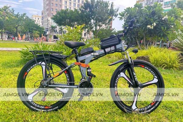 Xe đạp trợ lực điện Phoenix XO có ba lô pin lithium tiện lợi