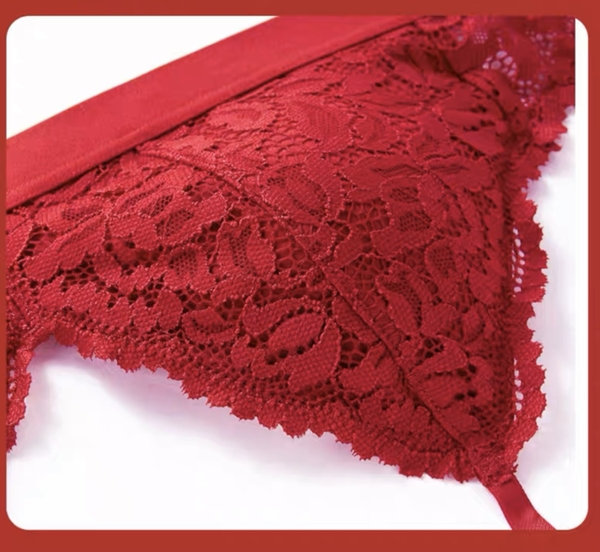 SET ĐỒ LÓT NỮ Sugar Set S370 KHÔNG GỌNG CÓ THỂ THAY MÚT KÈM QUẦN TAM GIÁC PHỐI REN MỀM MẠI Bralettehousevn