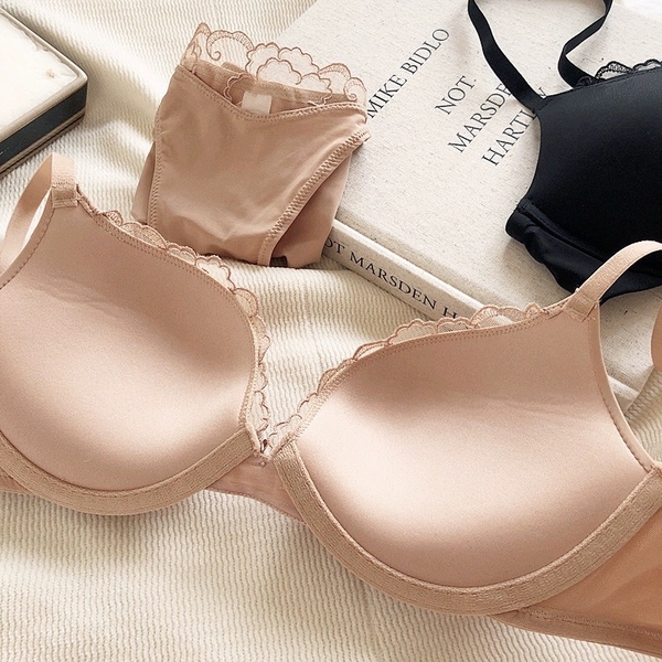Bộ đồ lót nữ trơn Yoichi Set S1976 phối ren viền gợi cảm có gọng mút nâng ngực diện áo dài công sở Bralettehousevn