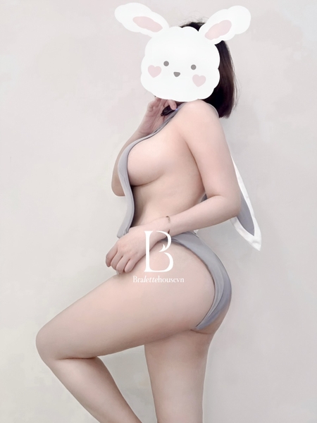 [🔥𝐜𝐡𝐞 𝐭𝐞̂𝐧 - 𝐒𝐡𝐢𝐩 𝐡𝐨𝐚̉ 𝐭𝐨̂́c] Pooh Bodysuit bộ đồ liền thân kèm nón có cục bông gợi cảm Bralettehousevn