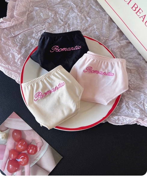 [CHE TÊN - 🔥TỐC] Quần lót nữ lọt khe Q2179 Romantic Angel Thong co giãn siêu tốt Bralettehousevn
