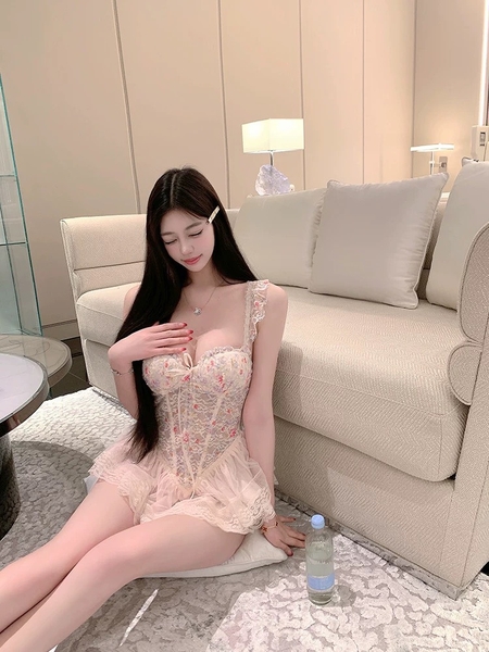 Đầm váy nữ Lux Corset S2439 phối hoa phong cách balletcore dáng corset có xương định hình phối bèo thiên thần tiểu thư nữ tính Bralettehousevn