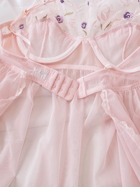 Đầm váy ngủ nữ cao cấp có gọng Qeqe Dress S2652 xuyên thấu phối ren bèo nữ tính tiểu thư gợi cảm Bralettehousevn