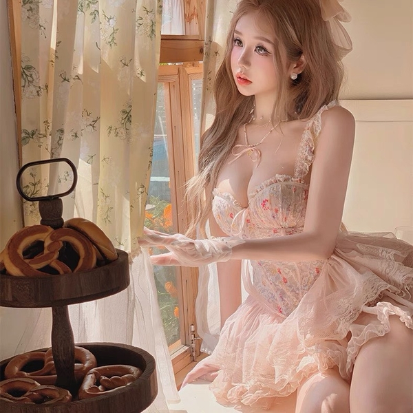 Đầm váy nữ Lux Corset S2439 phối hoa phong cách balletcore dáng corset có xương định hình phối bèo thiên thần tiểu thư nữ tính Bralettehousevn