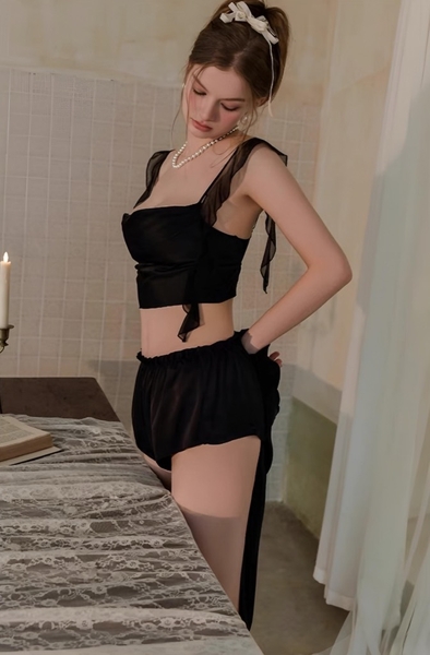 Bộ đồ ngủ 2 dây gợi cảm yêu kiều Tirra Set S2283 chất liệu satin cao cấp kèm quần short phối rũ quyến rũ cho nữ Bralettehousevn