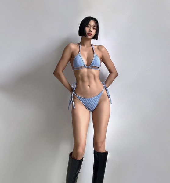 Beachy Bikini (kèm khăn)