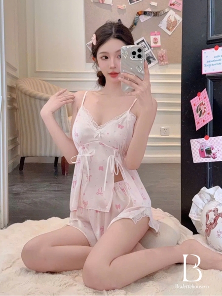 Set đồ ngủ 2 dây satin Lindo Set cột dây có mút sẵn nổi kèm quần short tiểu thư sang chảnh Bralettehousevn