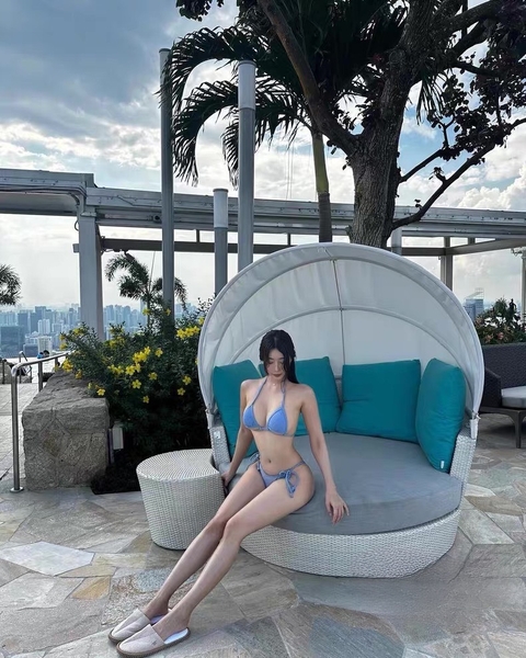 Beachy Bikini (kèm khăn)