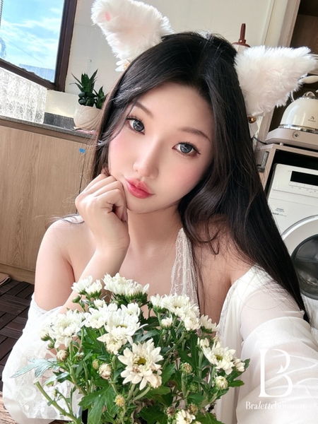 Bộ đồ ngủ Allure Set (choàng + bodysuit) S2581 chất voan xuyên thấu gợi cảm nữ tính Bralettehousevn