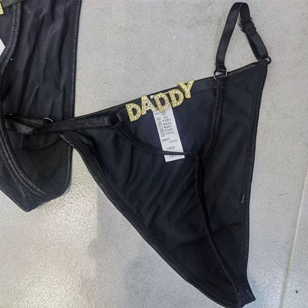 [Bling] Quần lọt khe có chữ gợi cảm Daddy Gold Thong Q2253 lấp lánh cao cấp Bralettehousevn